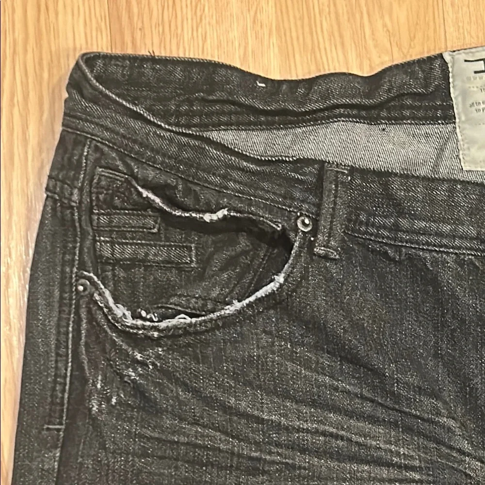 Jordan Craig Slim Fit / Bowery Relaxed Jeans with Modern Distressed Style - Picture 15 of 15